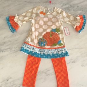 Adorable fall set! Pretty embroidery and details